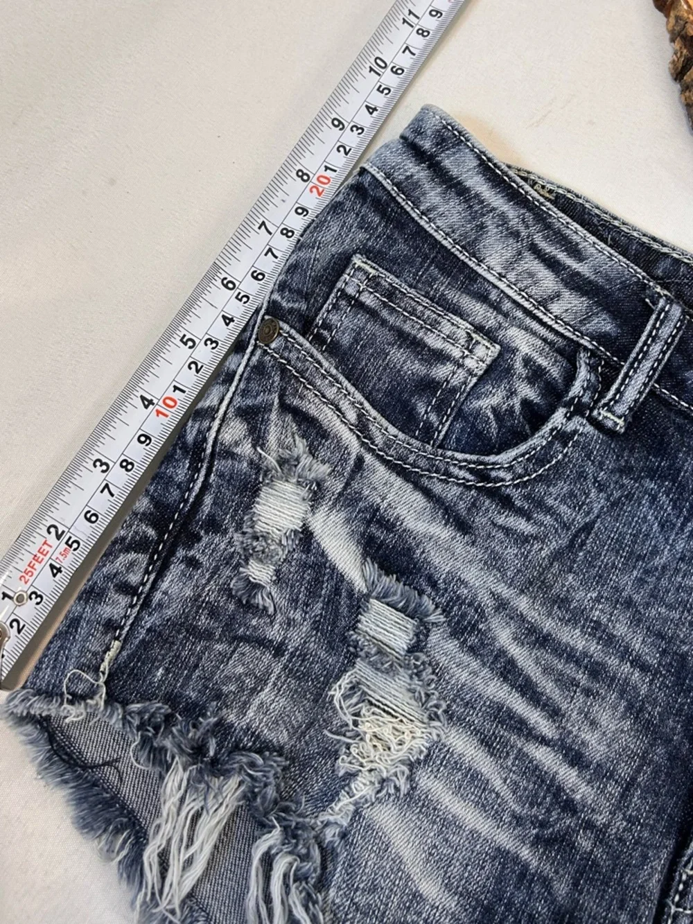 Machine Jeans Inc. Nouvelle Mode Acid Wash Distressed Shorts Women’s Large‎